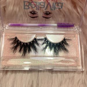 Glam 3D and 5D mink lash strips. Reusable